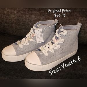 YOUTH - The Children's Place - Size 6 Shoes